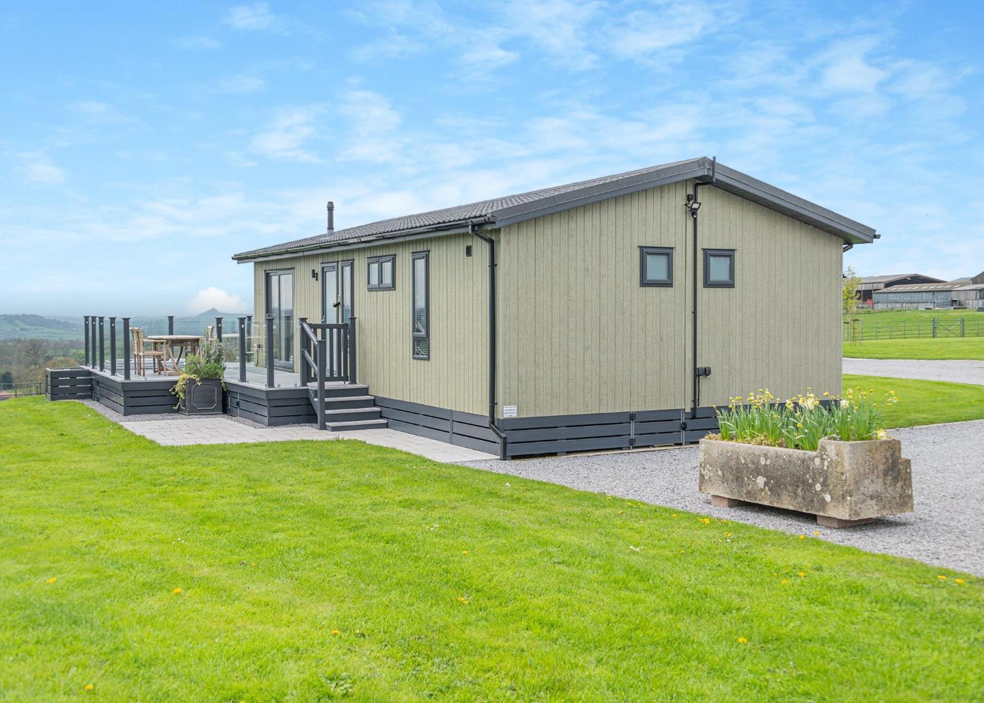 Midsomer Lodges Pilton Bilik gambar