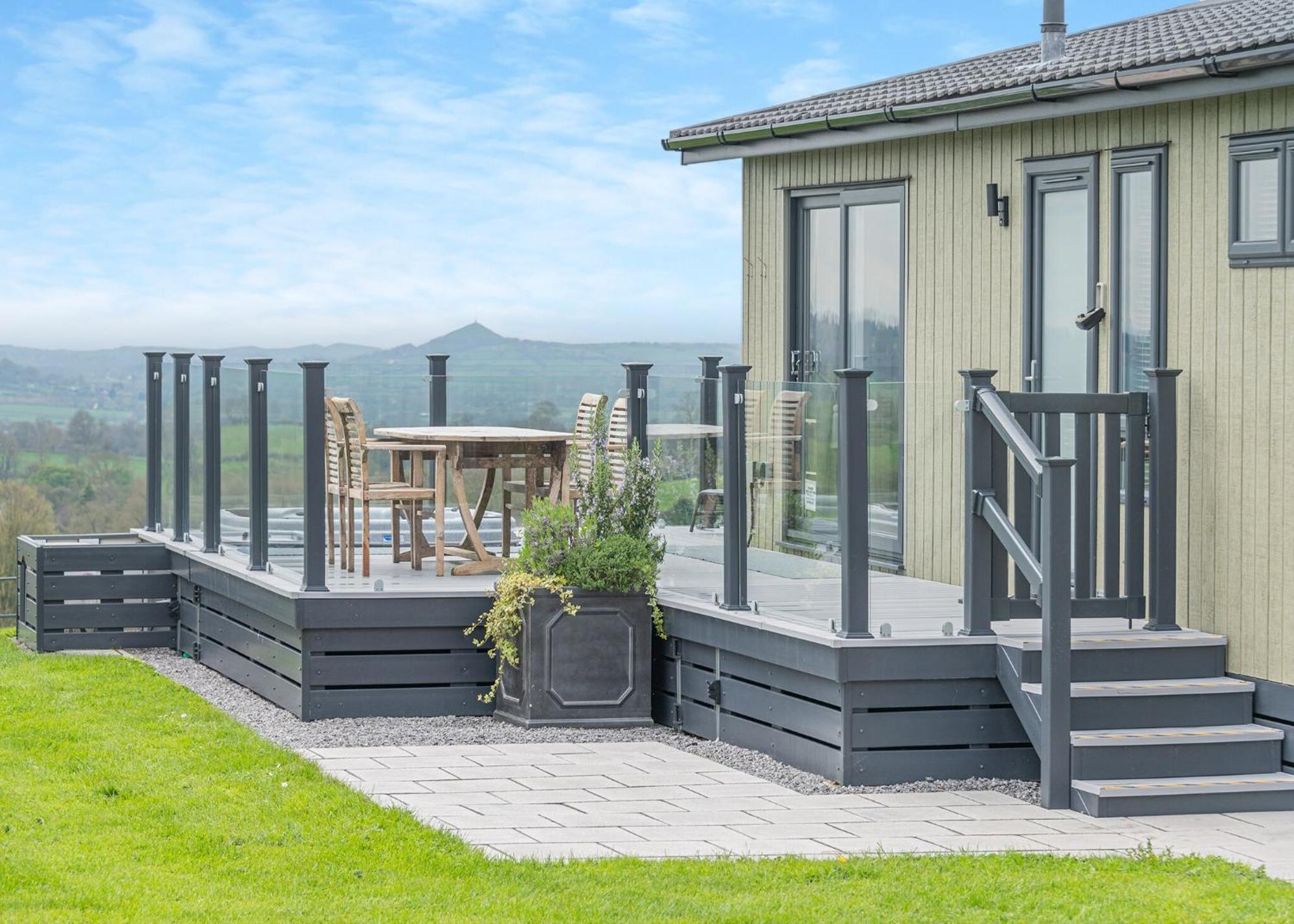 Midsomer Lodges Pilton Bilik gambar