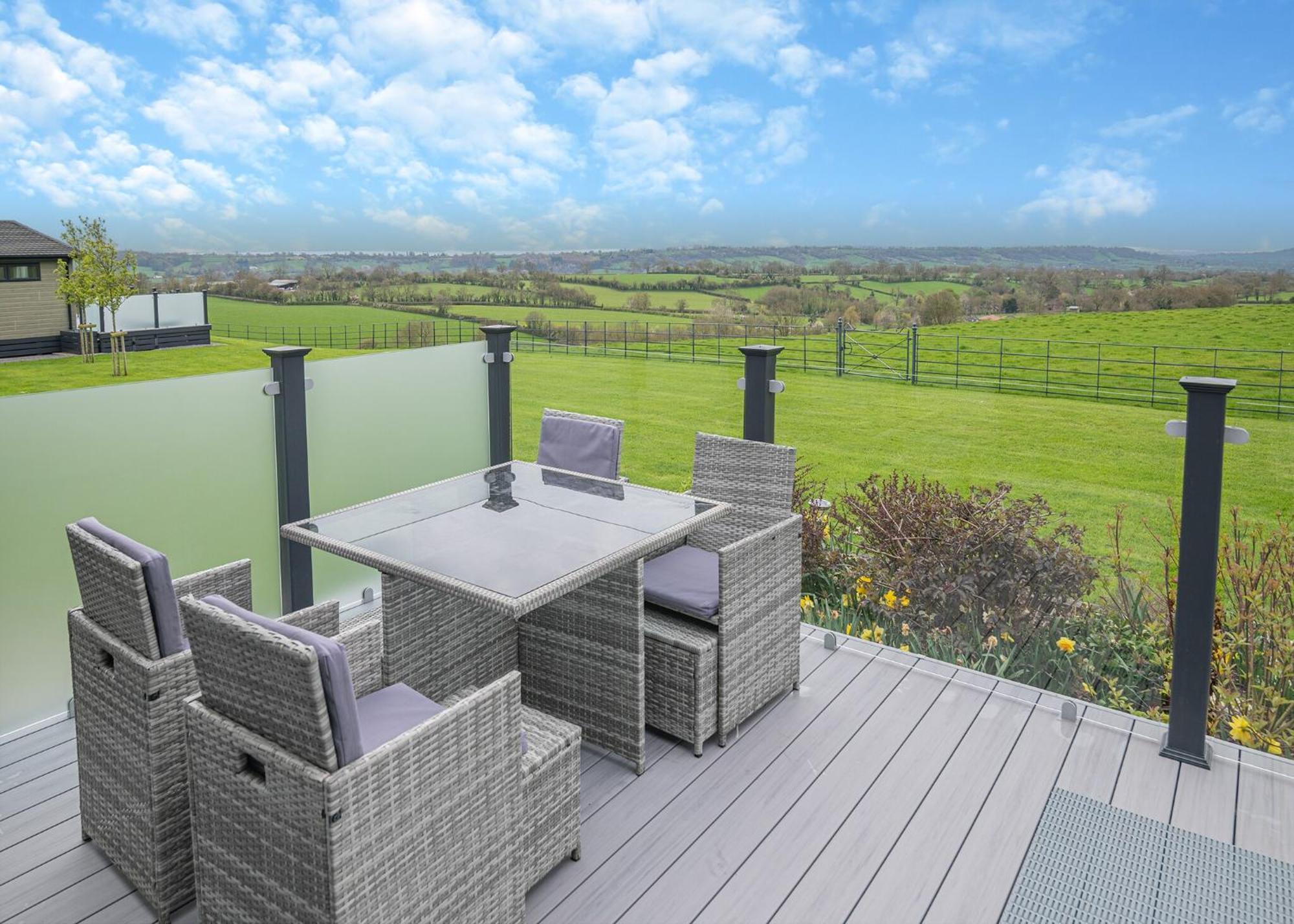 Midsomer Lodges Pilton Bilik gambar